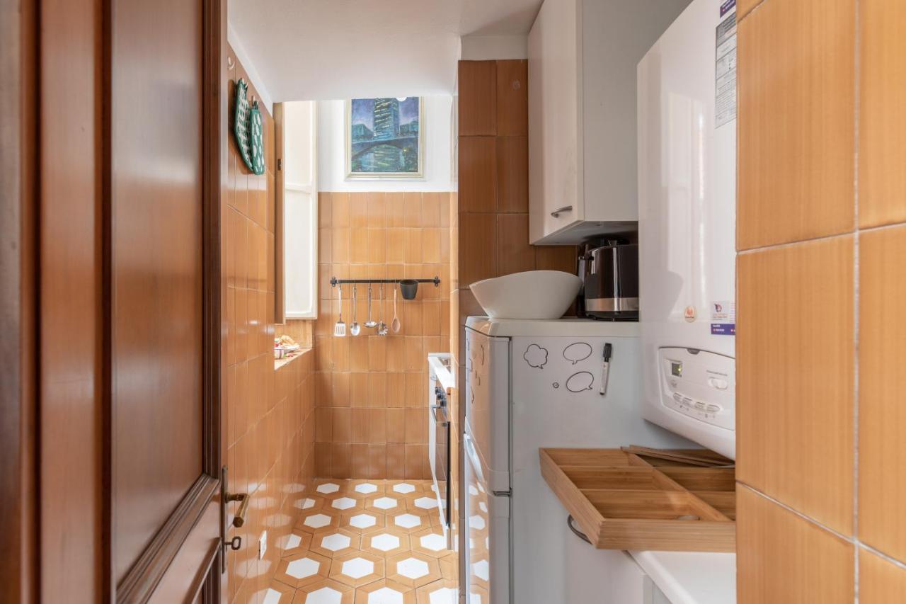Iflat Pantheon Historic Two-Story Apartment Rome Bagian luar foto